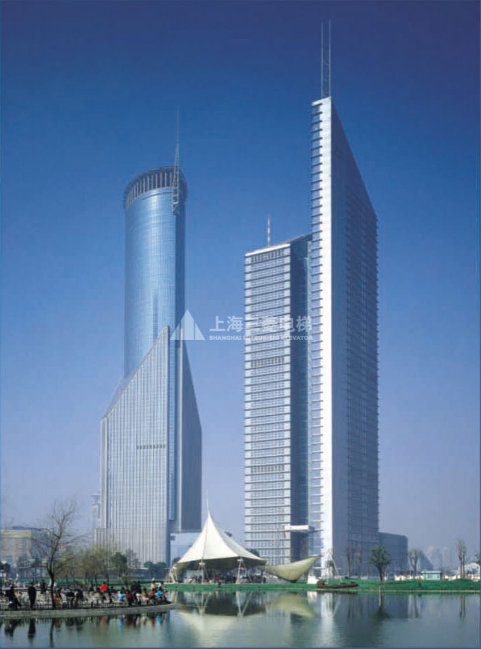 Башня Bank of Communications и башня Bank of China (Шанхай) 